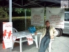...il nostro coordinatore ad uno stand di Giú Le Mani...
