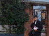  Il Portavoce, Luca Poma, sorpreso davanti all´ingresso di una TV Veneta: sta entrando per rilasciare un´intervista